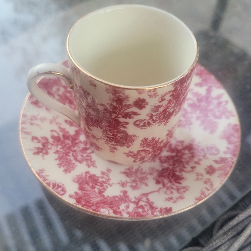 Espresso cup and saucer
